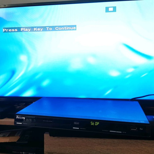 Phillips DVP-3260 DVD USB Player used with 2 free movies