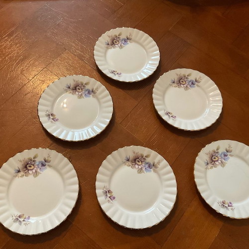 Salisbury England bone china tea set 2 pcs in excellent condition