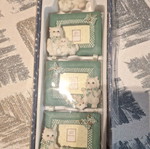 Children's hanging frames set in excellent condition