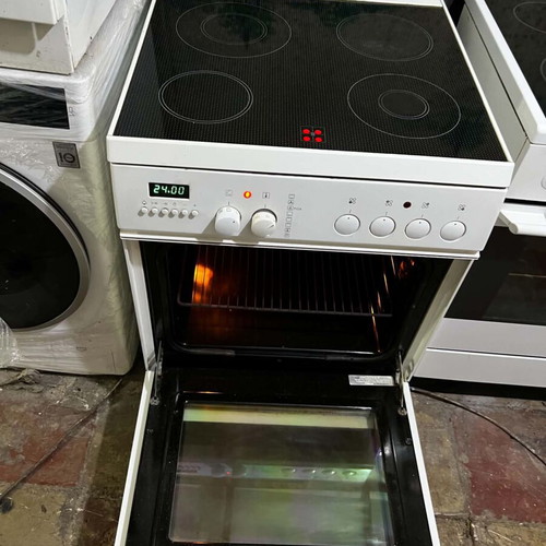 Ceramic hob stove like new, fully functional