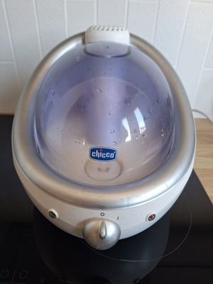 Chicco nursery humidifier warm steam, like new