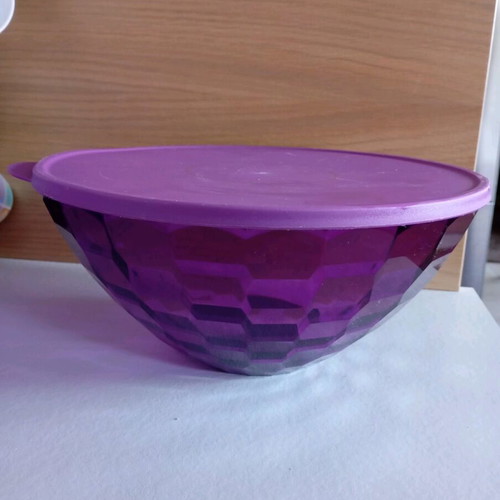 Tupperware Prisma bowl 3.5lt used with minor scratches