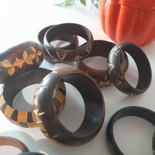 Wooden bracelets new, pack of 11, ethnic beige and brown