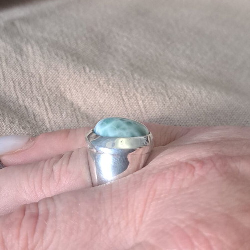 Handmade 925 silver ring with natural Larimar
