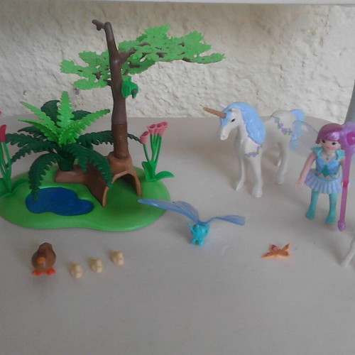 Playmobil 5450 Fairy Crystalia with Animals like new