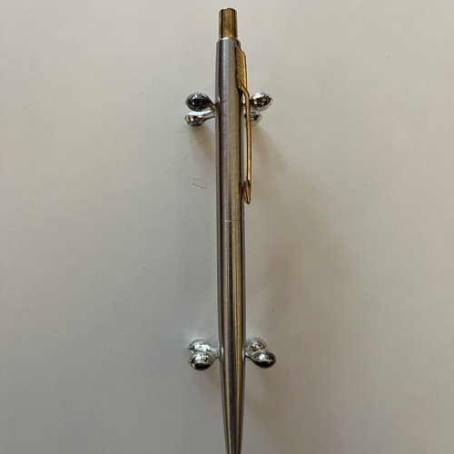 Parker Classic pen partially gold-plated, needs unused refill