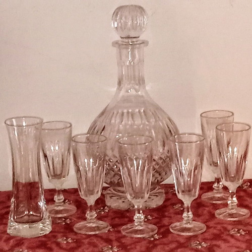 Crystal set for vintage 60s liqueur