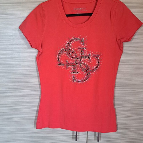 Guess fitted red top, size small