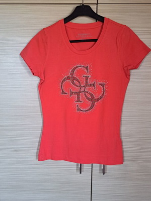 Guess fitted red top, size small