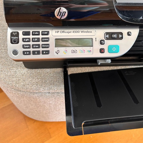 HP printer like new without box with free ink