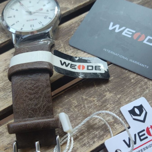 Weide wristwatch unisex like new, brown leather strap