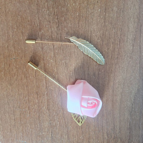 Lapel Pins like new, pack