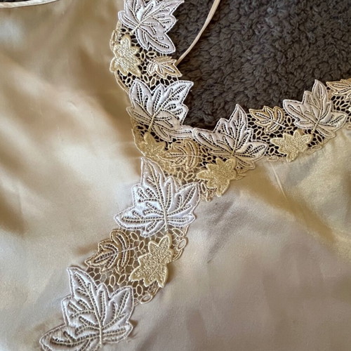 Lise Charmel Paris σατέν slip dress με κεντητή δαντέλα champagne σαν καινούργιο
