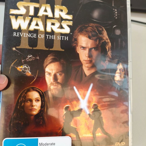 Star Wars Episode III: Revenge of the Sith 2 DVD like new, adventure sci-fi