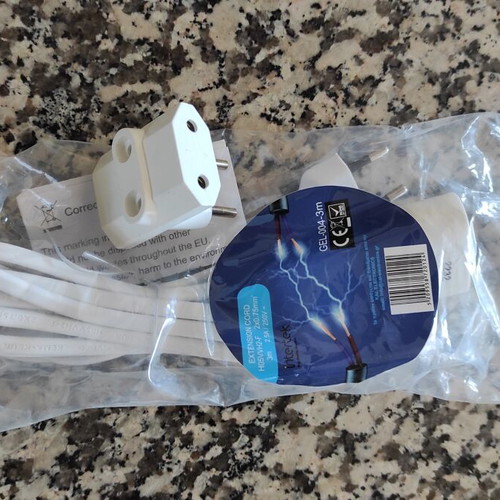 White Bipolar Extension Cord with Cross Adapter 3m