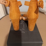 Envie Shoes sandals new, size 39, tan with high thick heel