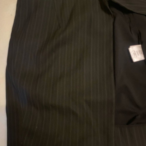 Zini skirt like new, size small, black