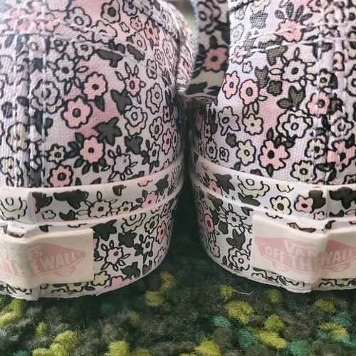 Collectible Vans New size 37