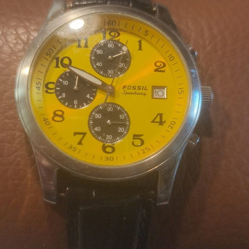 Fossil Speedway FS-2976 Chronograph watch with yellow dial