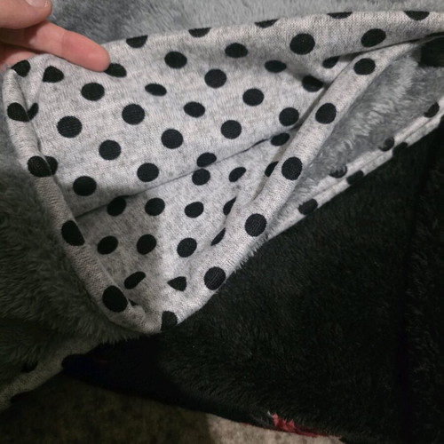Fluffy scarves gray and black like new, double-sided