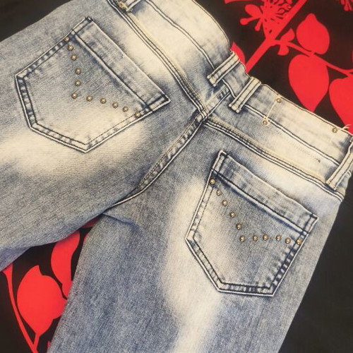 Jeans Pink Woman like new with decorative studs, size 25