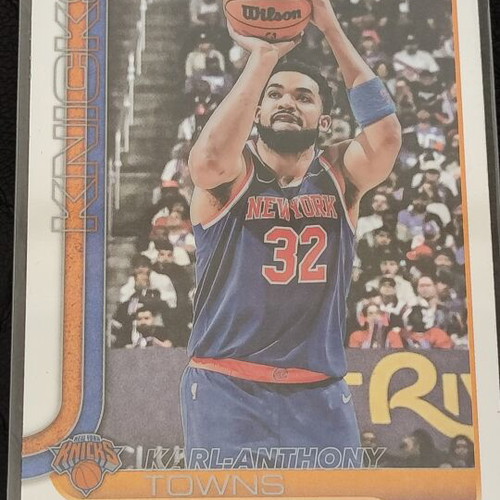 New York Knicks Topps bundle mint condition