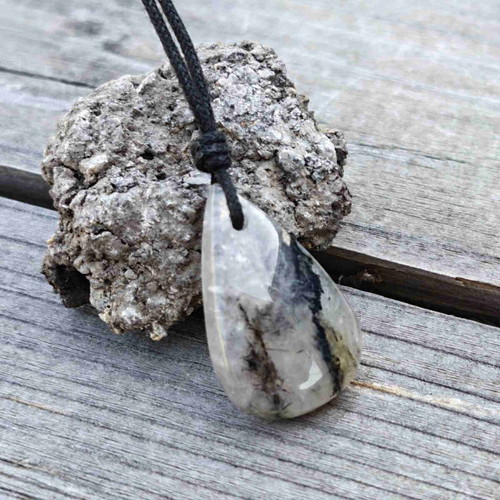 Tourmaline Quartz Amulet new, natural stone pendant