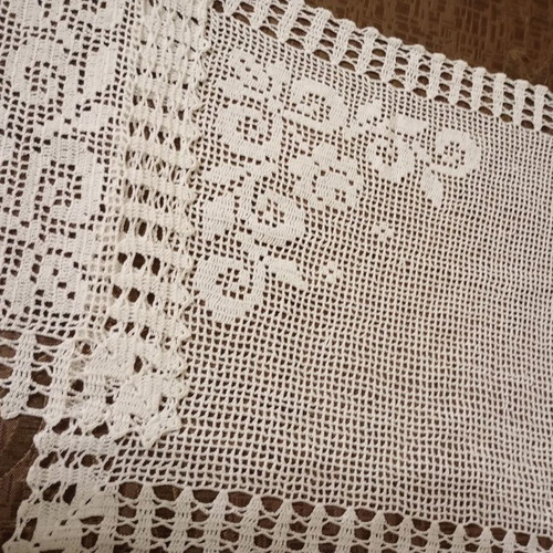 Set of 2 handmade doilies like new