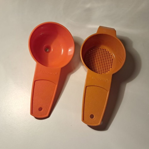 Tupperware Vintage Kitchen Gadget Set with Base