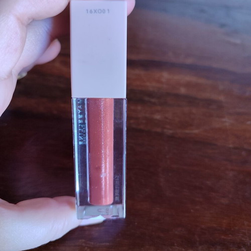 Lifter gloss Maybelline set like new, two shades Rust and Stone