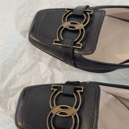 Salvatore Ferragamo shoes size 38.5 used, black pumps