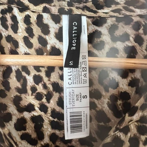 Calliope Cropped Leopard Print Shirt Like New, Cotton, Lightweight