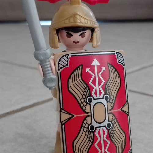 Playmobil figures pack of 4 like new