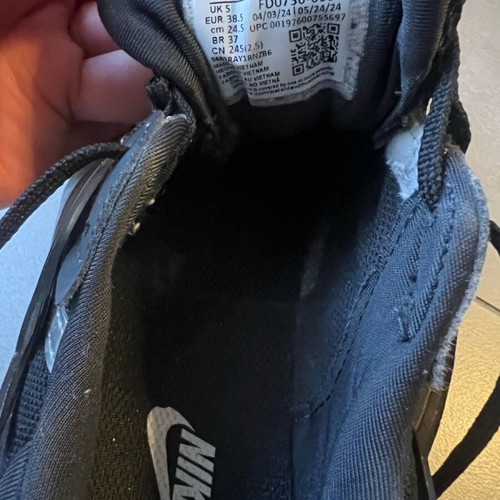 Nike Sportswear V2K athletic shoes like new, size 38.5, black