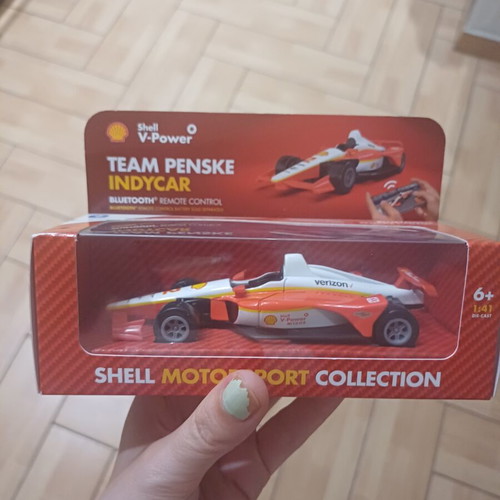 Team Penske IndyCar Shell Motorsport Collection toy car new