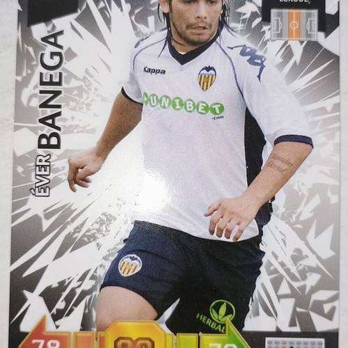Ever Banega Valencia CF collectible card used