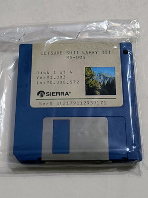 PC Sierra Larry III Passionate Patti in Pursuit of the Pulsating Pectorals like new, 4 x 3.5'' disks