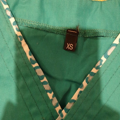 Medical nursing scrub set with blouse and 2 pants like new, green size XS
