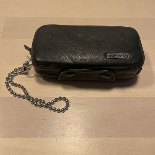 Minolta 16 camera model P used with case