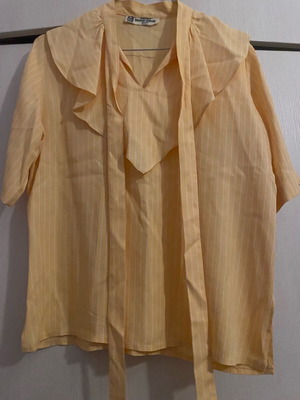 Pierre Cardin women's shirt like new, yellow, small
