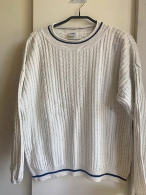 Women's cotton sweater with blue details, used