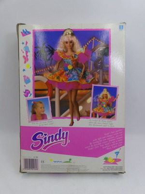 Кукла Sindy Party Lights Hasbro