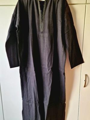 Moroccan men's kelebia like new, black, woolen