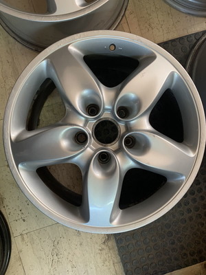 Ζάντες Porsche Cayenne 18 ιντσών μεταχειρισμένες, χωρίς καπάκια
