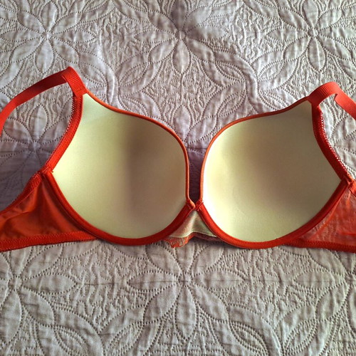 Red lace bra size 75E with adjustable straps