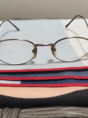 Reporter eyeglasses used, silver color, myopia lenses