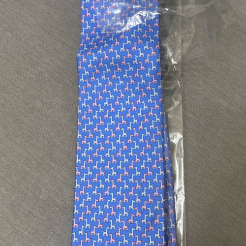 Tie new blue