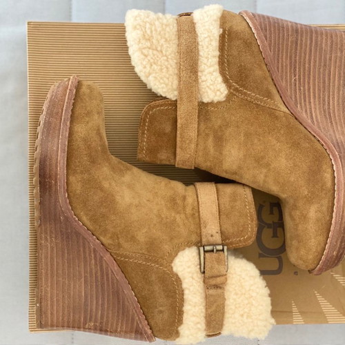 Ugg Anais Wedge boots used, size 38