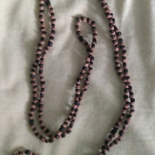 Ethnic necklace with wooden beads like new, set of 3 pieces