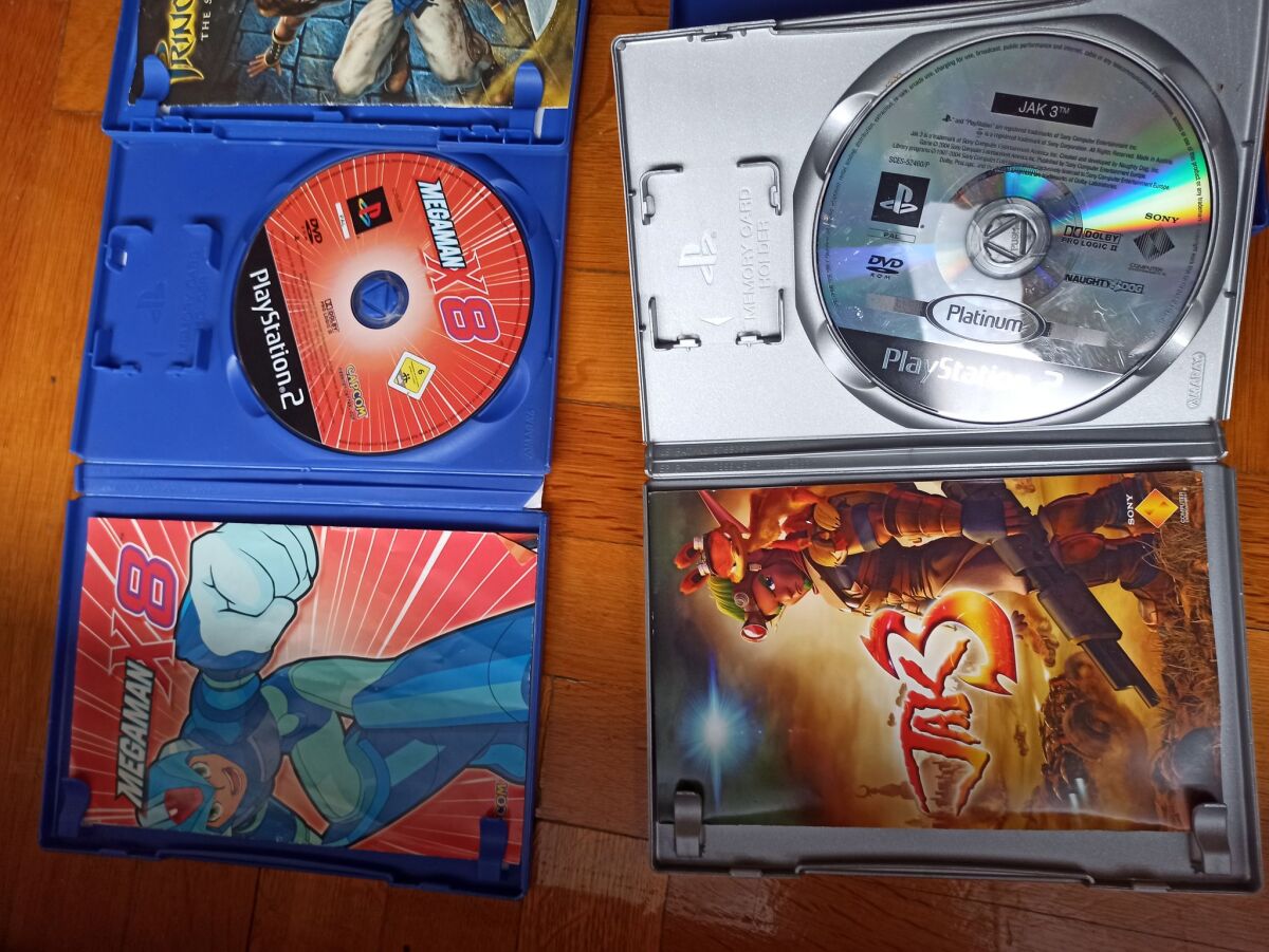 Ps2 games used, lot of 4 with cases and… - € 40,00 - Vendora.cy